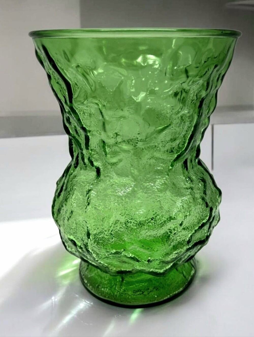 Vintage E.O. Brody Co. Green Glass Crinkle Vase 8” Tall Cleveland Ohio Textured